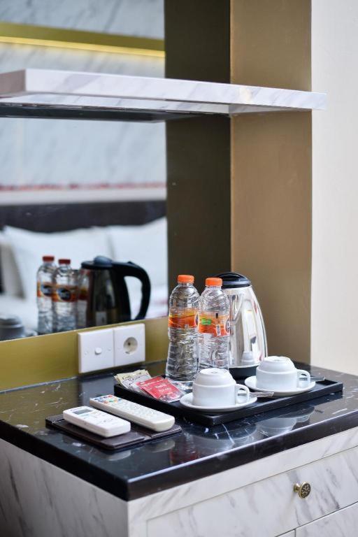 Grand Malioboro Yogyakarta Hotel Buitenkant foto