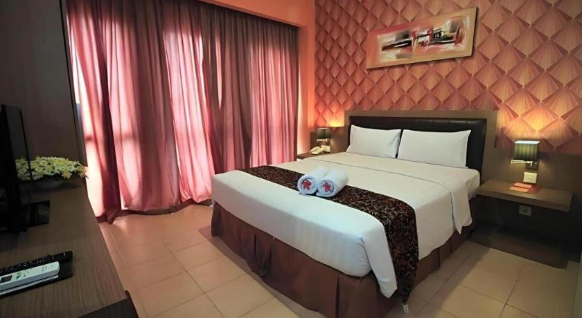 Grand Malioboro Yogyakarta Hotel Buitenkant foto